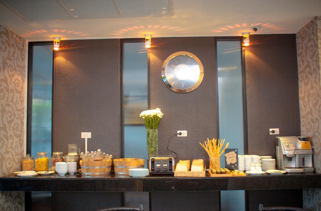 Lani Chiang Mai Hotel Luaran gambar